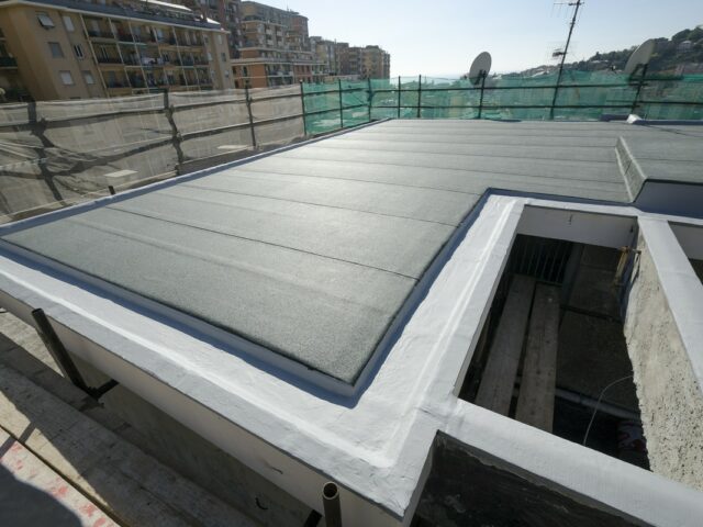 Jak przeprowadzić osuszanie dachu płaskiego?